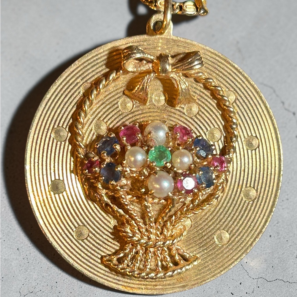 Vintage 11.6g 14K Gold Gemstone Pearl Basket Bouquet Medallion Pendant